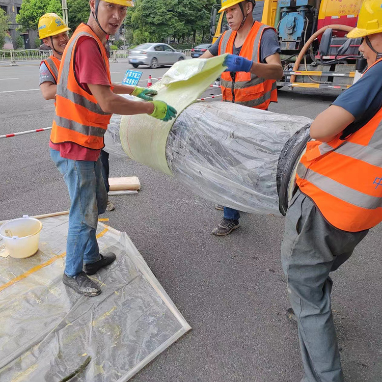 污水管网塌方9万吨污水入河：除臭降污持续一月，水质明显改善(图2)